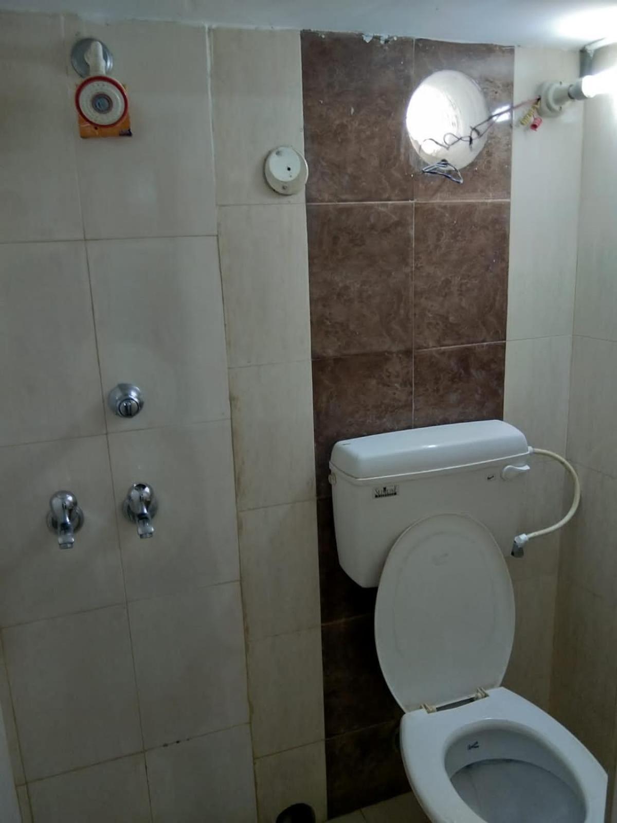 Lake Land Guest House Колката Екстериор снимка